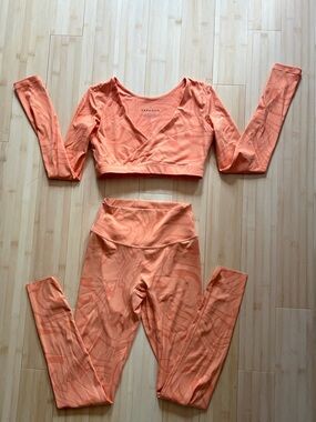 PARAGON Coral Orange Marble Wrap Sports Bra and Sculptseam Plus legging set